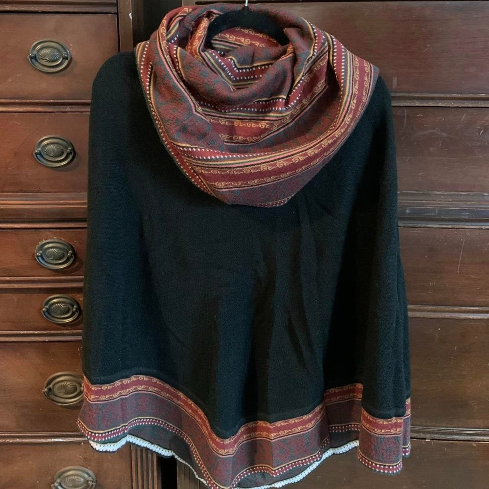 NWOT Alpaca Wool Cowl Neck Poncho